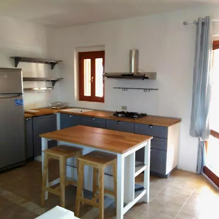 Con Terrazza Nyaraló Olbia